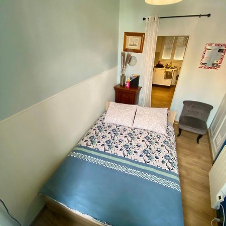 Sympathique Logement En Rez-De-Chausse, De 21M 2 بوفيه المظهر الخارجي الصورة