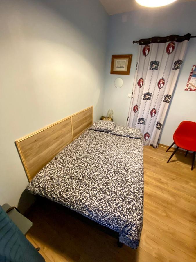 Sympathique Logement En Rez-De-Chausse, De 21M 2 بوفيه المظهر الخارجي الصورة